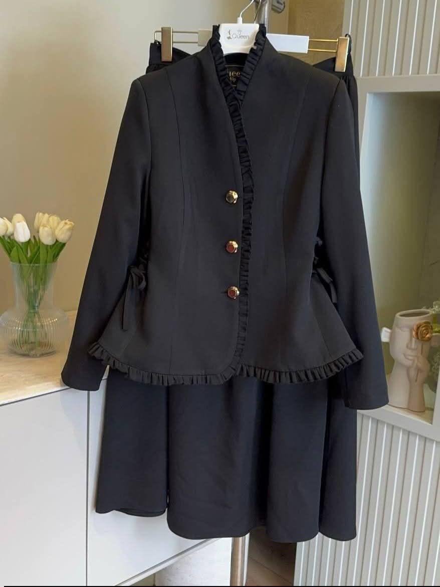 قميص مع تنورة❤‍🩹
السعر 32 الف فقط 

خامة دابل تركي مبطن

38-40-42-44-46-48


**إذا كنت صاحب هذا الإعلان وتريد حذفه لأي سبب، رجاءا أرسل رسالة إلى الدعم الفني**