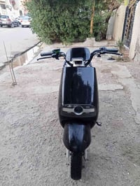 دراجه شحن أي نقص ما بيها فقط شاحنه الي عندي تجاري مو مالتها بيها بصمه ...