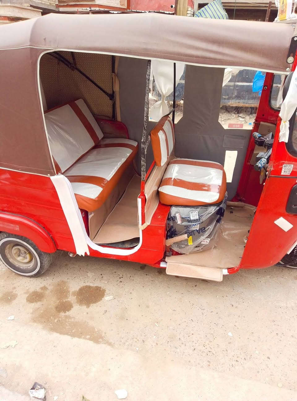 سلام عليكم تكتك البيع سعر خمسه ثلاثميه5300 $هاذ رقمي***********
