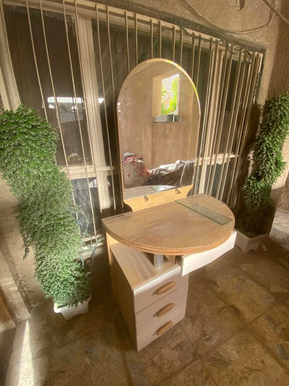 ميز تواليت نظيف جداً 
السعر ١٤٠ الف 
العنوان كرادة


**إذا كنت صاحب هذا الإعلان وتريد حذفه لأي سبب، رجاءا أرسل رسالة إلى الدعم الفني**