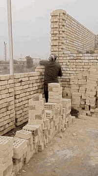 موجود كادر مصري معلم محمد واسعار مناسبه للجميع رقم الواتساب 0771212411...