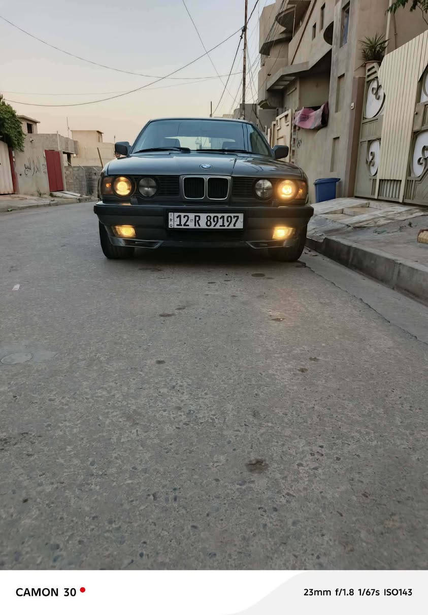 السلام وعليكم 525 محرك فل كير اوتو 4جمات كهرب تبريد تفيئه هزا جديده سنويا لحد 30 بدون ضرار مصبوغ جديد جماليه السعر 58 وإذا مراوس بي ام كير عادي ارواس بس كون نضيفه ***********
