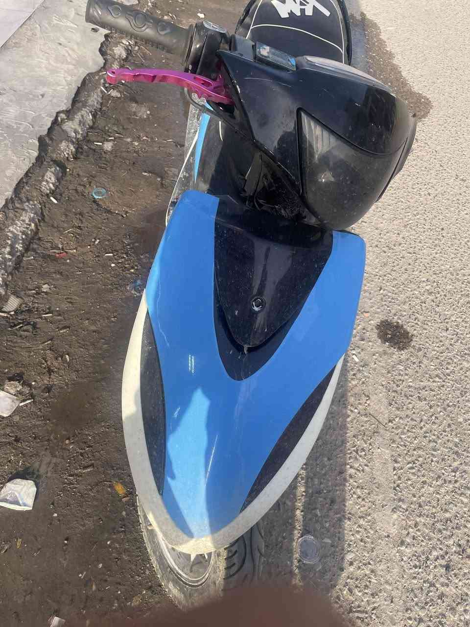 سلام عليكم من رخصة الادمن مع تحياتي اله ماكس عدلة فقط مبوشه للبيع احجيلكم الصراحه الدرلجه حاليا ناقصها فقط ضفيره شغاله لايتات عينه اشاير بس صار طبك بالضفيره لان تعبانه وطفن وعلى شرط ما محتركات بس طفن  لان الضفيره تعبانه الدراجه هندر واحد كزوز رياضي صوت طرب مستعجل على بيعتها بسبب القصط مال الكلية شاهد الله لو ما القصط مابيعا لان فايدتني شغلي بعيد وروح بيها متواجد فقط واتساب ***********
