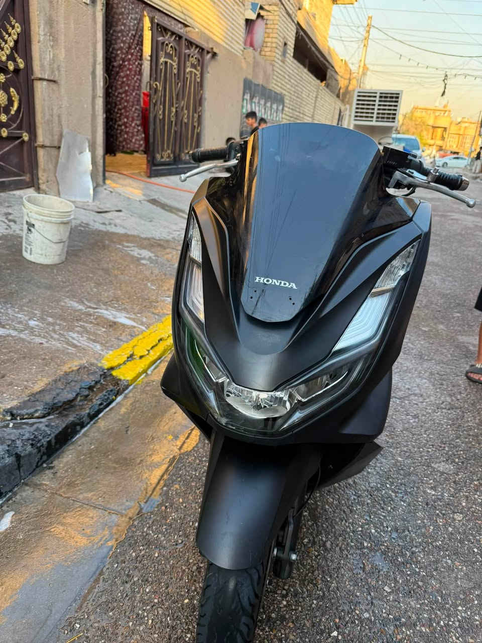 PCX الجيل الرابع لون اسود طافي صار يومين نازله من الرمبه مكفوله كفاله عااااامه عااامه عااامه من كلشي السعر 17$ ونص العنوان بغداد حي اور تواصل ***********
