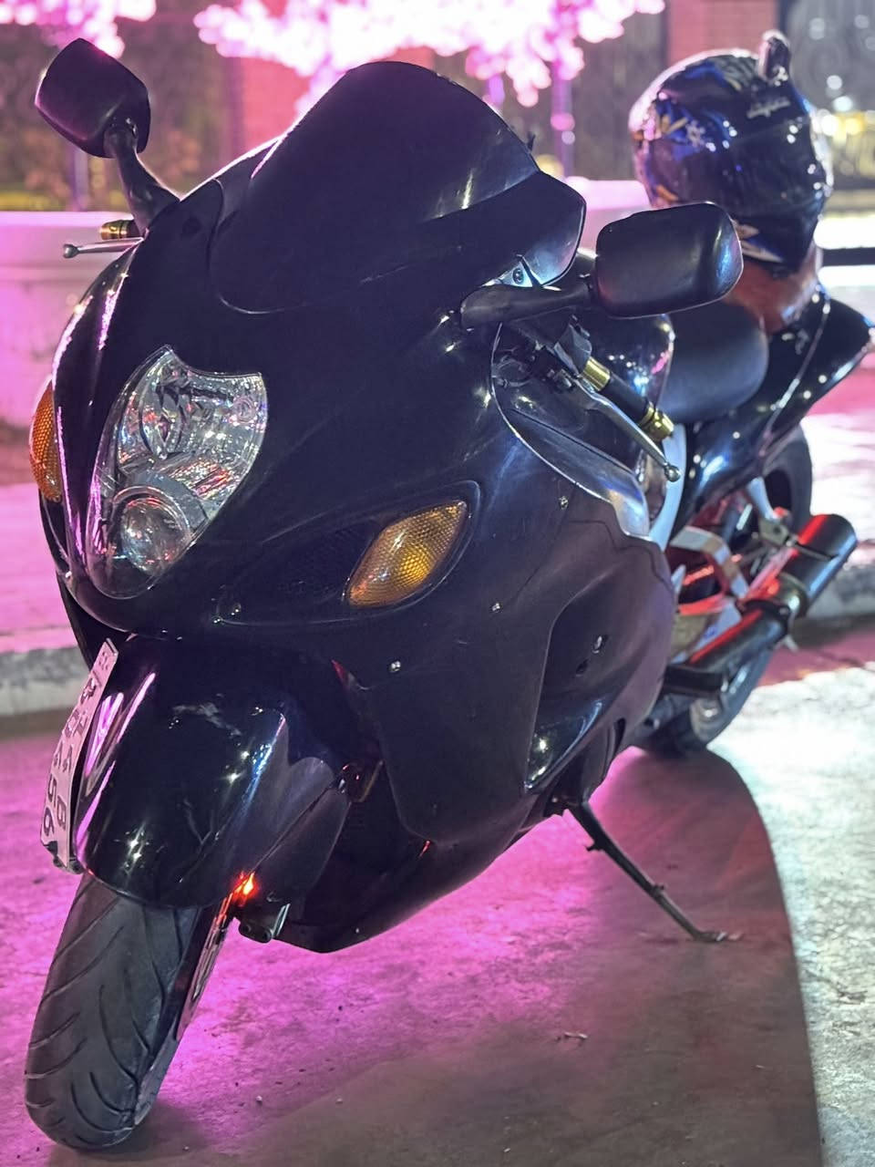 السلام عليكم شبابنة الطيبة
دراجة هايبوزا 2005 للبيع
1-عليها اضافات تطوالة خلفية من وكالة ارشا اصلية
تكدر تفتحها بيدك وتكدر تبقيها يعني قطع مو لحيم
2-خلفيته محدث جيل ثاني وكل الشغل بلادي
3- يدات ذهبية اصلية 
4-المحرك علية ادامة ايم شركة الحسام من دهن وماي راديتر ونوزلات وبلكات وباتري جديد بلاضافة الئ تاير خلفي جديد
5-الدراجة مكفولة كفالة عامة من التاير للتاير كير محرك لا تنقيص ولا تبخير وممفتوحة بلادية
6-الدراجة مرقمة وسنوية باسمي يعني تحويل ثاني يوم ولوحات جدد نكليزي ومكملة من هزة وفحص كلشي
7-السعر المطلوب 55 ورقة وبيها مجال للشراي ولجاد
8-المكان بغداد اليرموك حي الداخلية
9-للاتصال والاستفسار ***********
10-اعتذر ع الاطالة بس وضحت كلشي وبيها بعد اضافات هواي تجي وتشوفهن
