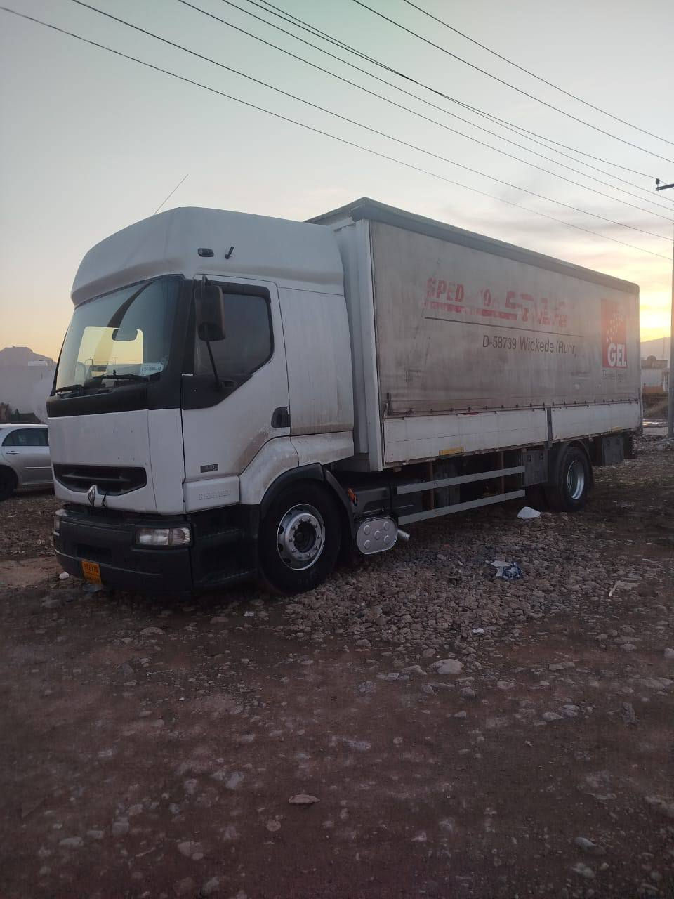 مۆدیل 2006 تەبرید بۆیلەر سێ تەلقەهاڤ شەش تایەی تازەیە مەرجی تازەیە بۆدی جایزە تەنکی 600لەسەرە بەشەرتی گێڕمەکینەو ئەسل سەیارەکەلەناوئیشدایە
700هەزار ڕۆیشتووە هەمووگیانی بەشەرت
***********
***********
