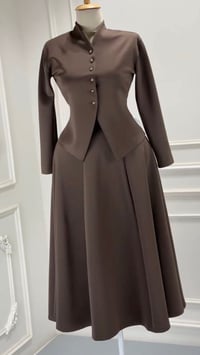 سترة وتنورة • دابل إيطالي • مقاسات ٤٢-٥٢