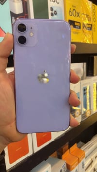 ايفون 11 عادي ذاكرة 128 دبل خط  فول نضافة  بطارية 92 للاستفسار على هذا...