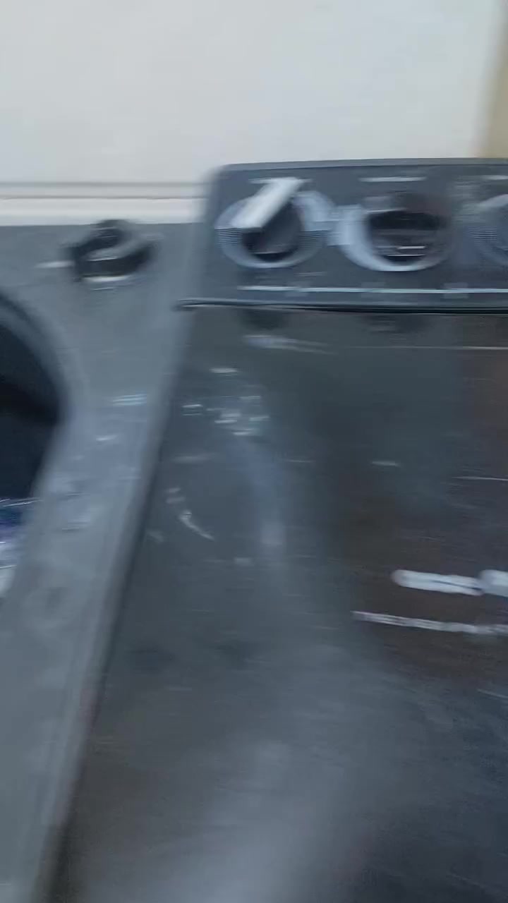 غساله نوعيه حديث تغسل بطانيه بلادي شركه برغي مامفتوح بيه شرط جيب وياك مصلحه اذا مصلحه اخذها بلاش ب٨٥الف
***********
