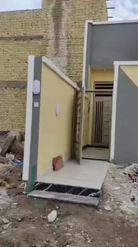 حي الأسرة • بيت خلفي • ١٠٠م