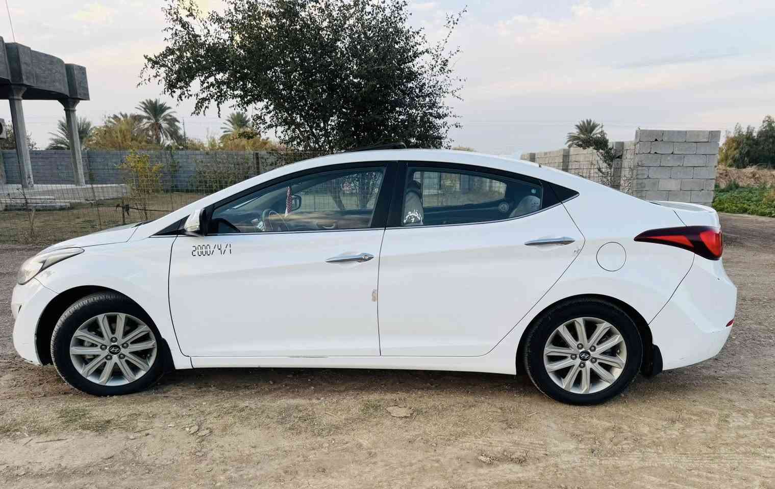 السلام عليكم 
الانتره 2016 خليجي 
فول موصفات 
مكفوله لا صبغ ولا تبديل بيها خيط تبخير فقط بدون تنقيص 
رقم بغداد بسمي تحويل ثاني يوم
سياره جديده 
صدر جديد 
مكان السياره بغداد الدوره او اليوسفيه 
السعر 132 وبيها مجال قليل 

واتساب ***********

اتصال ***********

اتصال ***********
