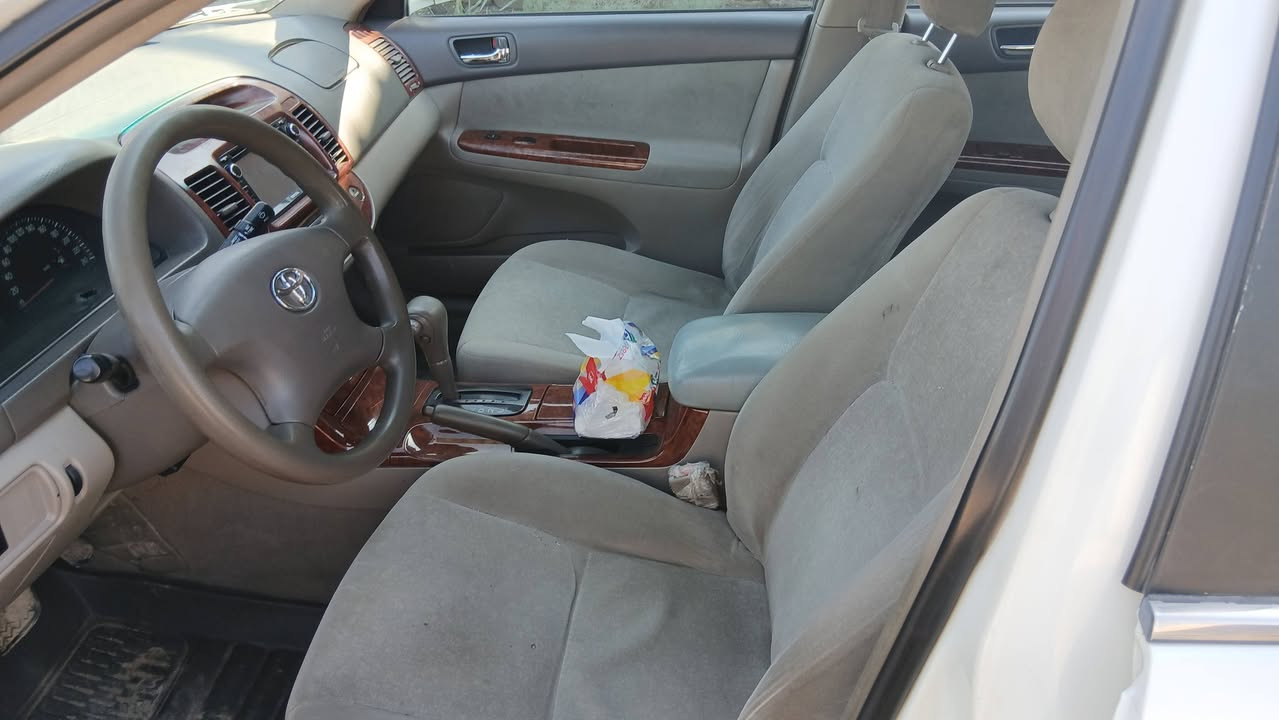 كامري للبيع موديل 2005خليجي محرك 4 سلندر 2400 المحرك لا تبخير ولا تنقيص كير محرك مكفولات حداديه مكفوله السعر 110$ بيه مجال حك الجيه *********** كلشي موجود بالسوك ما يعجبه المنشور وسعر لا يكسر بلال العالم
