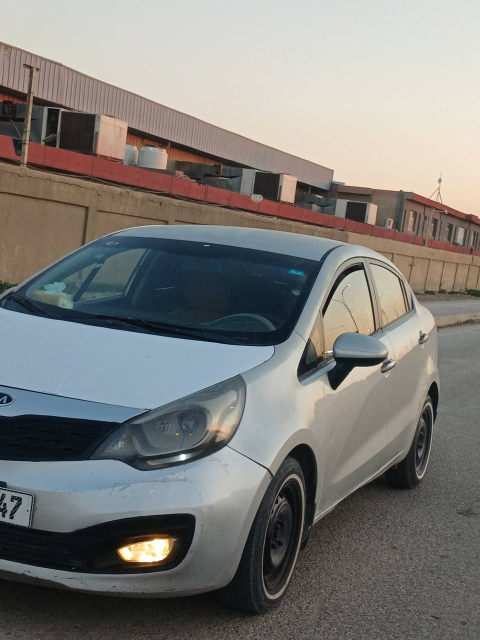 يالله
سلام عليكم 

للبيع او مراوس كيا ريو موديل موديل2013سياره خليجي مكفوله من صبغ وضربه سياره كفاله عامه مكينه 1600خطرتين سياره جديده احلى منصور رقم بابل بسمي سياره مواصفات عاديه بلوتوث جام هيتر مخرج يوسبي مكان سياره بابل مركز سياره بيه فقط بارد موضح بصور مبين ولباقي ع سونار للتاوصل اتصل ع رقم ***********
