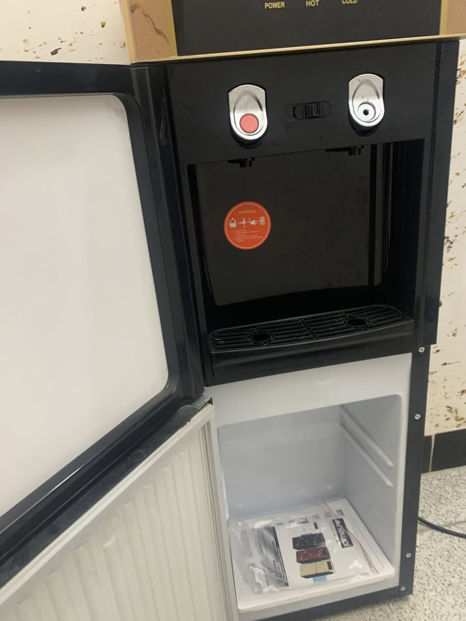 براد جديد للبيع استخدام قليل جدا العنوان الدوره السعر ١٠٠ بي مجال بسيط ماعندي توصيل


**إذا كنت صاحب هذا الإعلان وتريد حذفه لأي سبب، رجاءا أرسل رسالة إلى الدعم الفني**