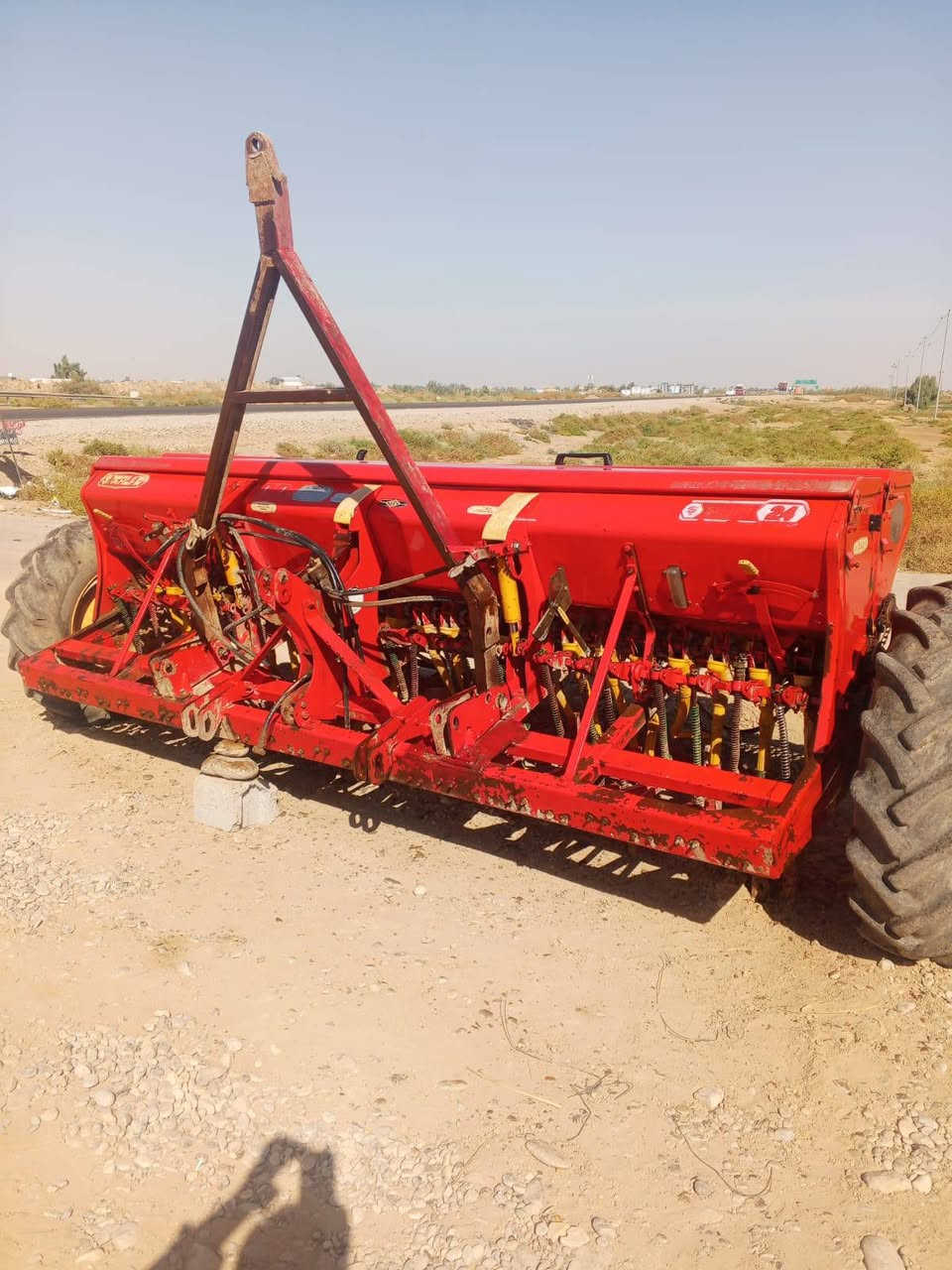 للبيع طابعات ثنين+فدان وحده شكلك موديل 2016و اوزدمان موديل 2015 جاهزات وفدان البير خماسي حجم 12 للاستفسار ***********
