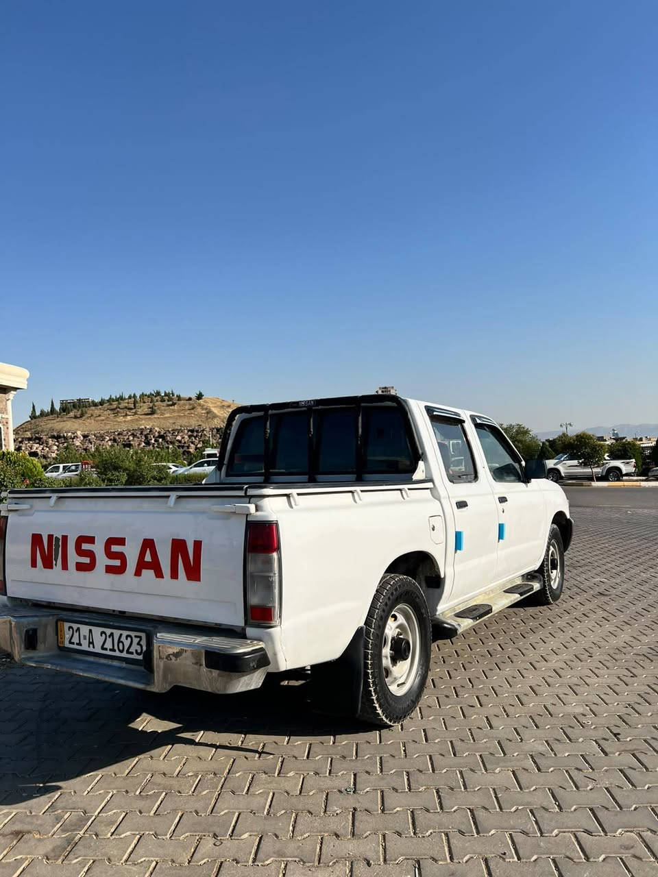 نیسان پیکاب بۆفرۆشتن  
مۆدێل 2002
ڕەقەم سلێمانی سەنەویی تا 2029 تازەسە 
غەرامە بەشەرت 

تەبرید و پاوەرە 
4تایەی بەفر بڕی لەژێرە 
گێڕو مەکینەی و ئەکسل بەشەرت 
بێدەعم و لێدراو 
تەقەو ڕەقە بەشەرت
سەیارەکە بێ بۆیاخە تەنهاا کارت کاری هەیە 
کارەبای و کامل گیانی بەشەرت
سعری 93گەڵاو مەعامەلەیەکی برایانە
بۆزانیاری زیاتر پەیوەندی بکە بەو ژمارەیەوە  
*********** 
واتساپ و ڤایبەری لەسەرە السليمانية, العراق
