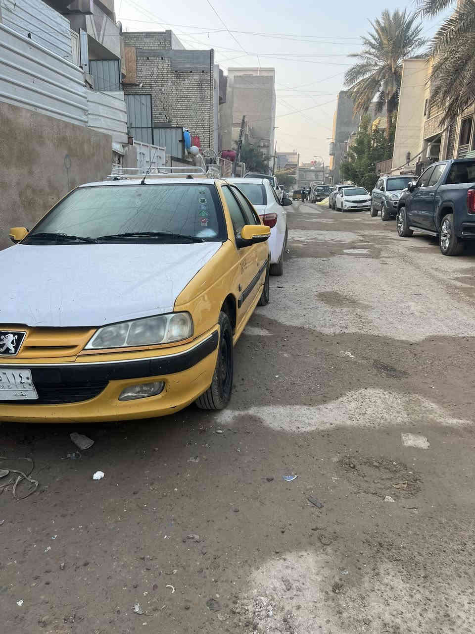 للبيع بغداد شارع فلسطين مديل15 مكينه كير كفاله من تنقيص و تبخير.و من الفتح.بيه جراد بنيد و مصبوغ فقط بنيد سستم سماعات يخبل بلاتوث تايرات جدد سياره نصبته تخبل مكينه تبريد ثلج تتفئه.سياره بختصار كلش كلش حلوه سعر٤٥وبيه مجال.***********
