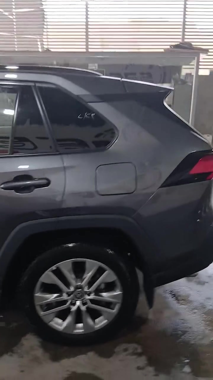 2024 Toyota RAV4, XLE Premium |

2T3A1RFV2RC488449 
فول داخل جلد فتحه بصمه بدون ايرباك فقط جاملع خلفي صبغ بدون دواخل  حساسات اماميه خلفيه جانبيه رقم اربيل باسمي 
بغداد الغزاليه
السعر 26800📞📞***********
