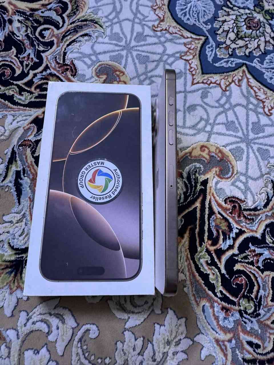 السلام عليكم 

للبيع iPhone 16 Pro Max – نظيف جداً

🔹 السعة: 256GB
🔹 حالة الجهاز: نظيف جداً وبدون خدوش
🔹 نسبة البطارية: 98%
🔹 عدد دورات الشحن: 230
🔹 الضمان: ضمان ماستر فعّال + داخل الضمان
🔹 الجهاز: شغال 100% بدون أي مشاكل
🔹 الملحقات: (كارتون + كيبل الشاحن )
🔹 الموقع: بغداد

💰 السعر: (مليون و450 )
📞 للتواصل: ***********

