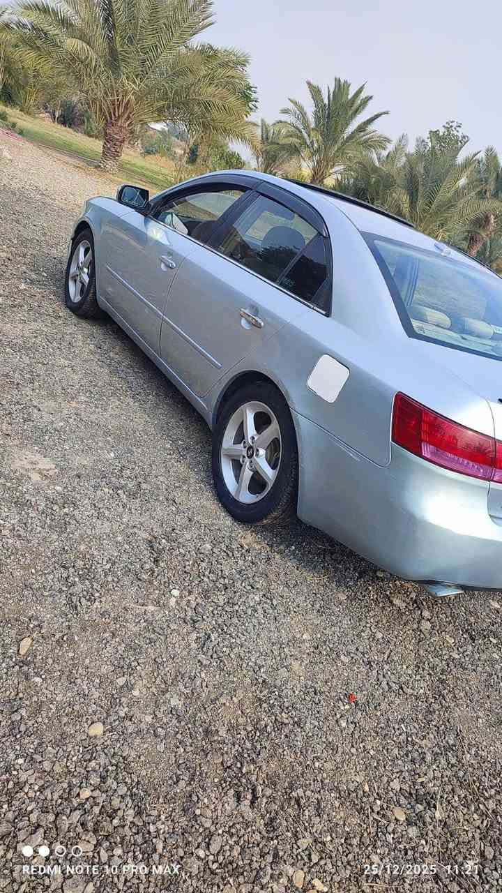 سوناتا موديل 2008 رقم بغداد دولي سنويه جديده هزه جديده مداور ثاني يوم السياره جديده 
فتحه 
 ومتعوب عليه 
محرك شرط 3/3 سته سلندر 6V
كير شرط 
حدادية جديده
تخم تاير 
شاشه كبيره 
كامري دوار 
كشاف زنون 
تبريد 
كهربائيات شغاله وجديده 
دواخل جديده 
السياره مصبوغه جماليه 
المكان الديوانية الحمزه الشرقي 
***********
***********
السعر 93وبيه مجال بسيط

         بيع او مراوس.
