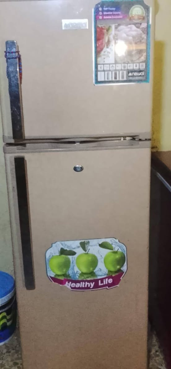 للبيع طباخ ثلاجه نظيفات الاستفتار  ***********
