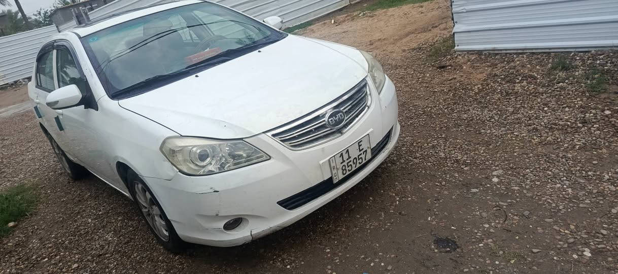 بي واي دي 2013 سياره حلوه نظيفه سعر ب 63 وبيها مجال بغداد الدور حي الصحه***********
