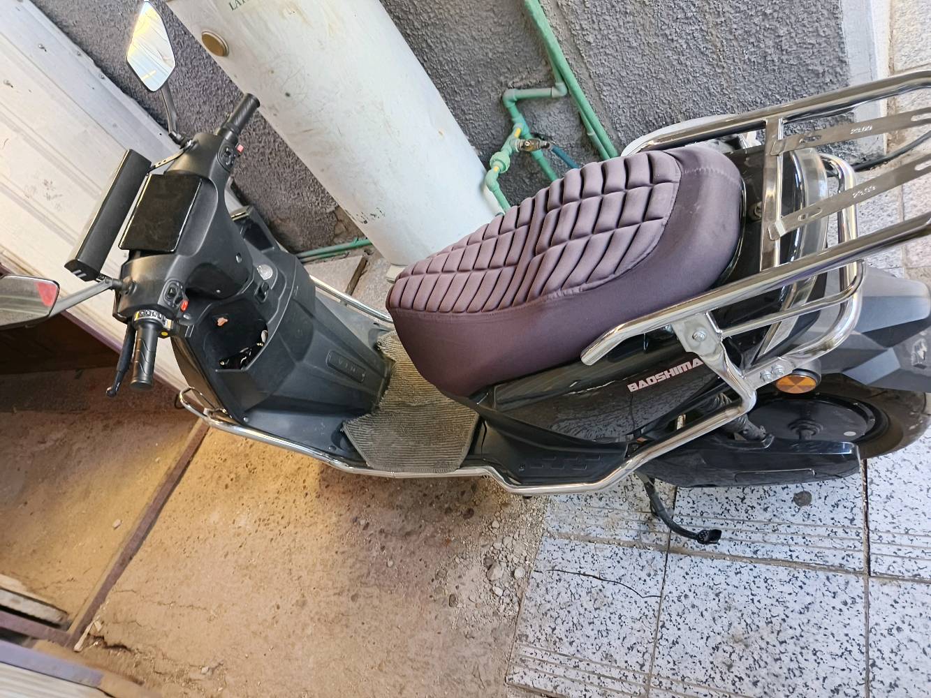 دراجه شحن ياباني ملف 1500 تشغيل بصمات العدد 2 تمشيك 80 كيلو الاضواء كلها LED نضيفه مال بيت على كد شغلات البيت ب 750 الف وبيها مجال اشويه مكاني بغداد البياع ***********
