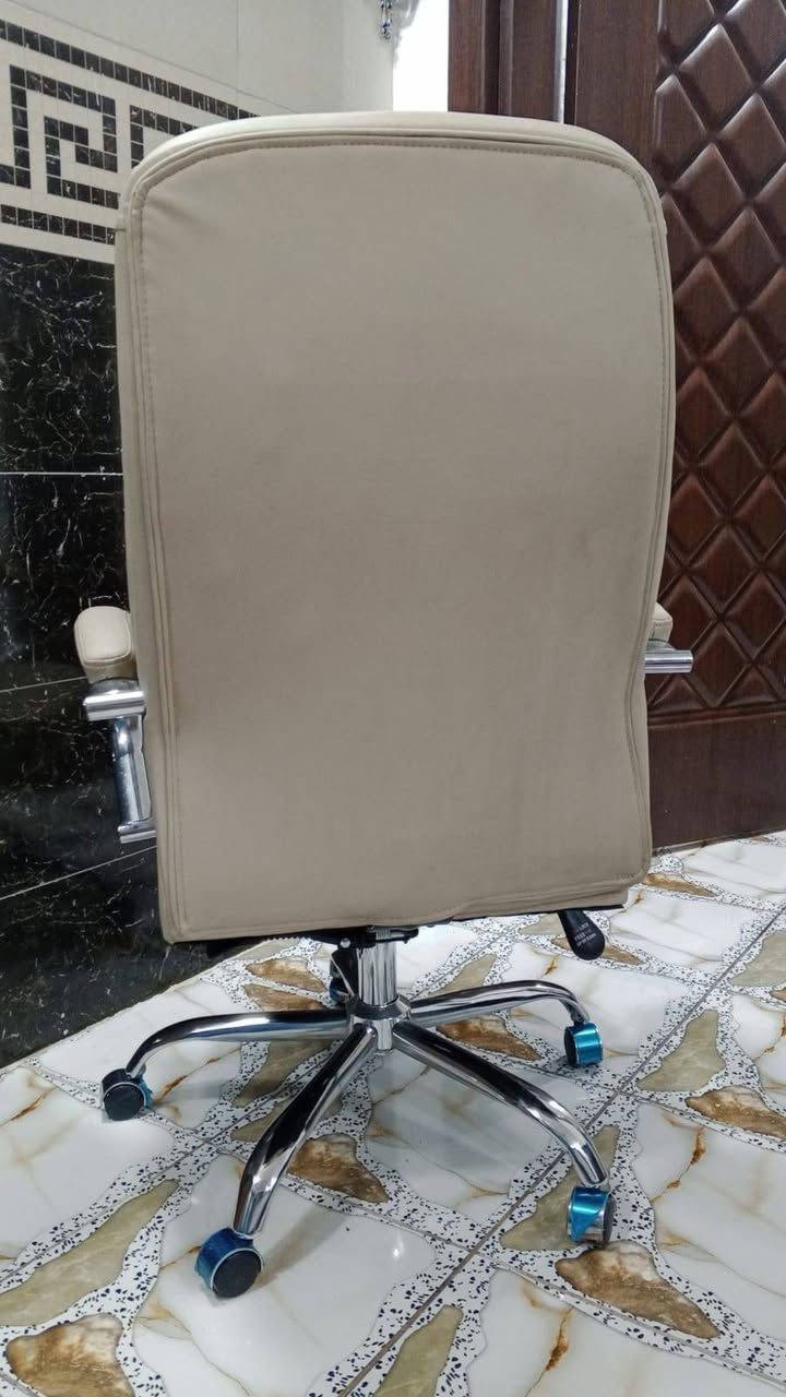 سلام عليكم
للبيع مكاني كربلاء
أستخدمتها أقل ال3 أسابيع بعدها جديدة


**إذا كنت صاحب هذا الإعلان وتريد حذفه لأي سبب، رجاءا أرسل رسالة إلى الدعم الفني**