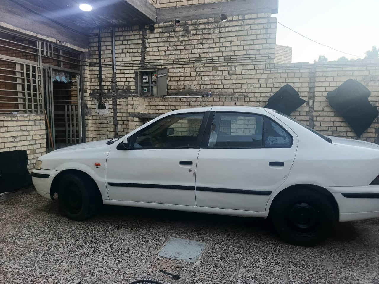 سلام عليكم سمند موديل 10 سنويه جديدة هزه جديدة تحويل وين ميعجبك مشروع وطني مكاني بغداد حي البتول سياحي مكينه جديدة كير جديد سعر 26 بيه مجال بصيط ***********
