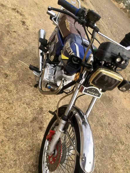 تايكر للبيع موديل ٢٠٢٣محرك مكفول اوراق اصولي مدفوعله كمرك يعني بس تشد لوحات كهربائيات كله شغاله شوفت عينك لعد احله من الصوره سعر 600قفل سعر ***********غير متواجد خاص
