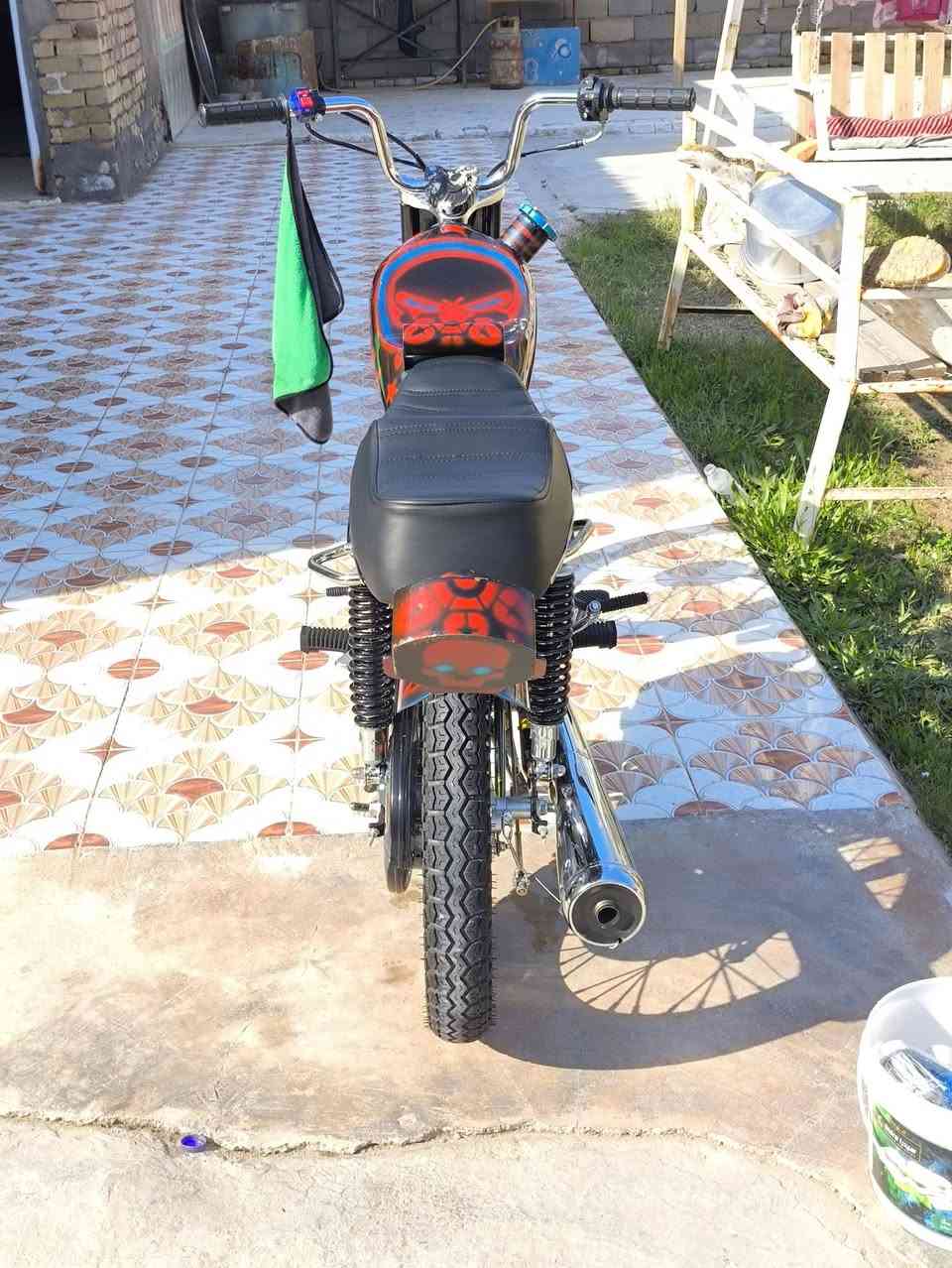 السلام عليكم دراجه4كير شاصي 24سكنر تعمير 25محرك نامه شلامجه ثاني تبديله دهن دراجه خير من الله شلعه ومعدل باقي التفاصيل خاص 
***********
