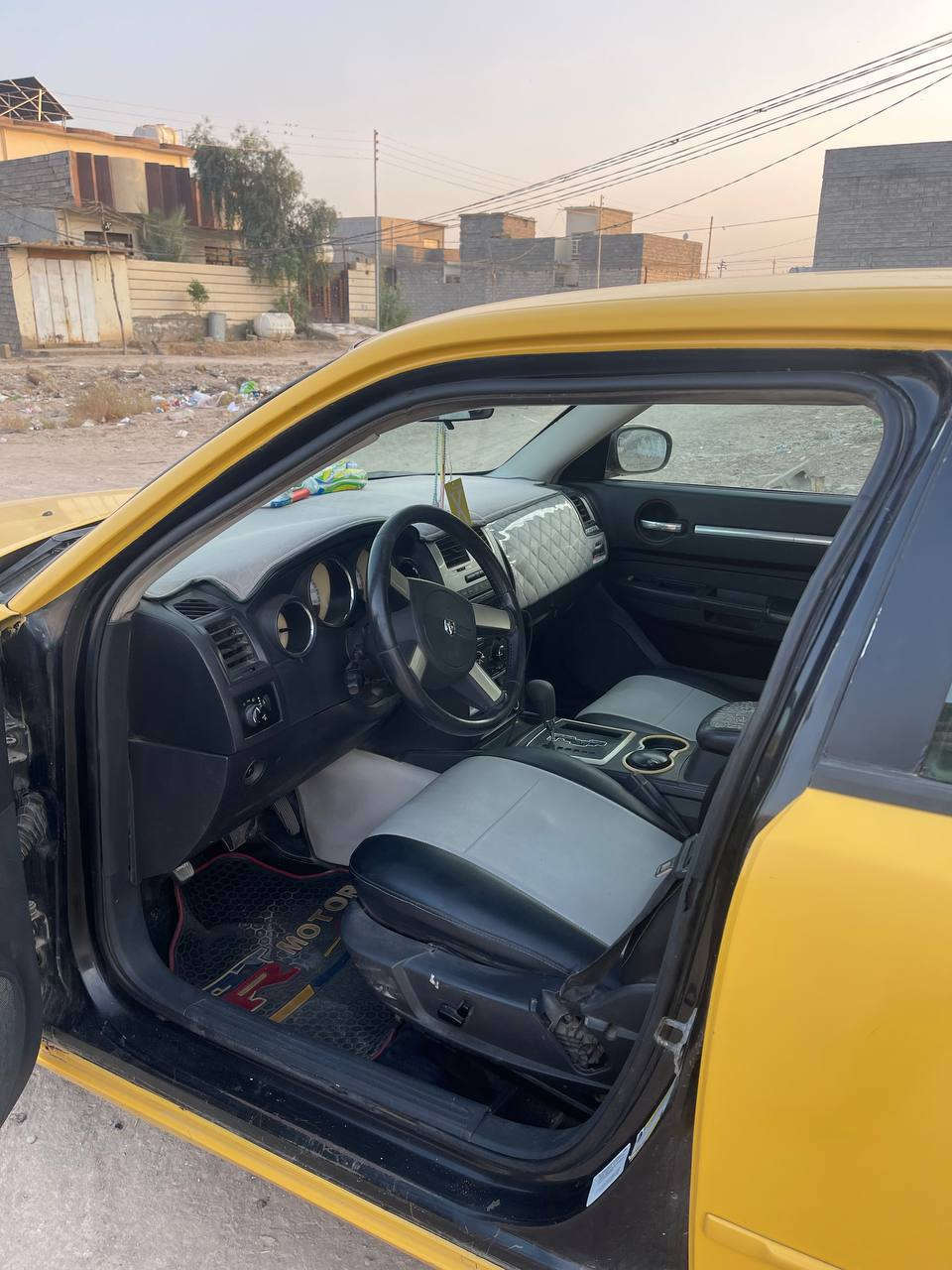 جارجر ٢٠١٠ سياره. كامله اي نقص مابيهه كير مكينه اكسل تخم تاير ضفير جديده سياره مصفره سنويهه لل ٢٧ رقم نينوى شرط التحويل سعر ٩٥ رقمي ***********
