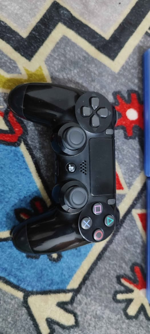 بلي ستيشن 4 فات نظيف نظام 11.2يتهكر مع ملحقات قرصين ويده اصليه بغداد, العراق


**إذا كنت صاحب هذا الإعلان وتريد حذفه لأي سبب، رجاءا أرسل رسالة إلى الدعم الفني**