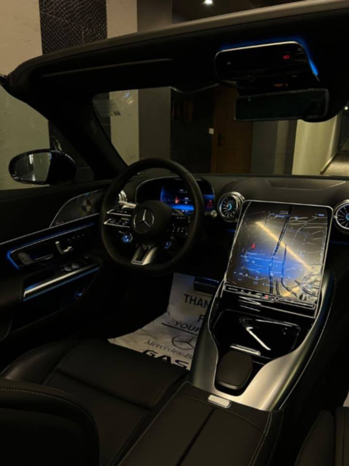 🔥 Mercedes SL55 AMG 🔥
Model 2024
Zero – وكيل ✨

🖤 لون أسود / فرش أسود
⚡ 4000cc – V8 BITURBO – 4MATIC
🐎 469 HP أداء يخطف الأنظار

🚀 كاملة المواصفات: ✔️ كراسي AMG
✔️ كهرباء + Memory
✔️ Massage
✔️ Heating & Cooling
✔️ Burmester Sound System 🎵
✔️ كاميرا 360 📸
✔️ Radar
✔️ Head Up Display
✔️ دخول وتشغيل ذكي

سيارة تجمع بين الفخامة والأداء الرياضي بشكل استثنائي 👌
جاهزة لعشاق التميز والفخامة الألمانية 🇩🇪

📞 للتواصل والمعاينة: DM / اتصال


**إذا كنت صاحب هذا الإعلان وتريد حذفه لأي سبب، رجاءا أرسل رسالة إلى الدعم الفني**