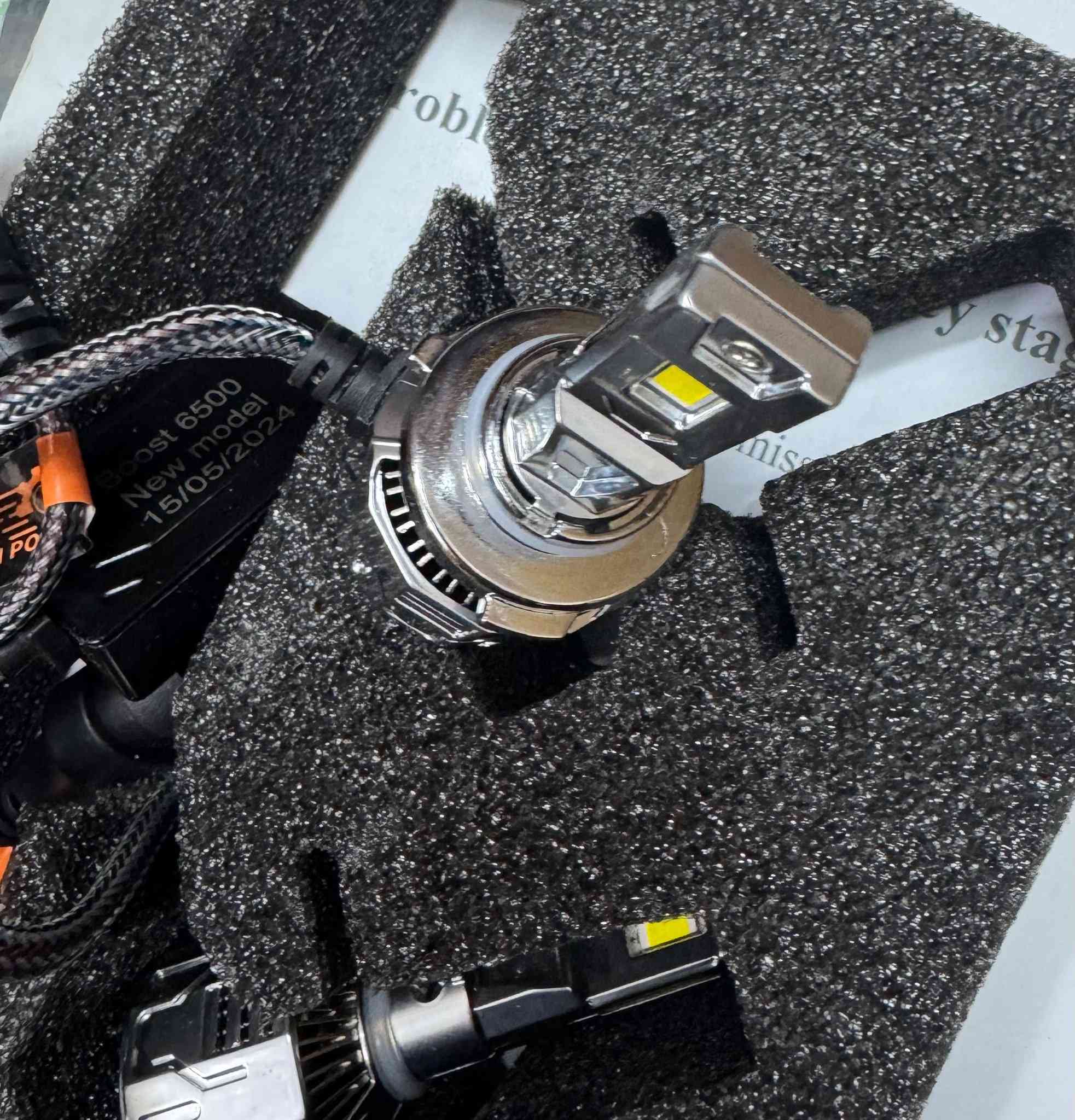 لايت زنون ماركة Bost
السعر قيم واخذ جبته لسيارتي ومارهم عليها


**إذا كنت صاحب هذا الإعلان وتريد حذفه لأي سبب، رجاءا أرسل رسالة إلى الدعم الفني**