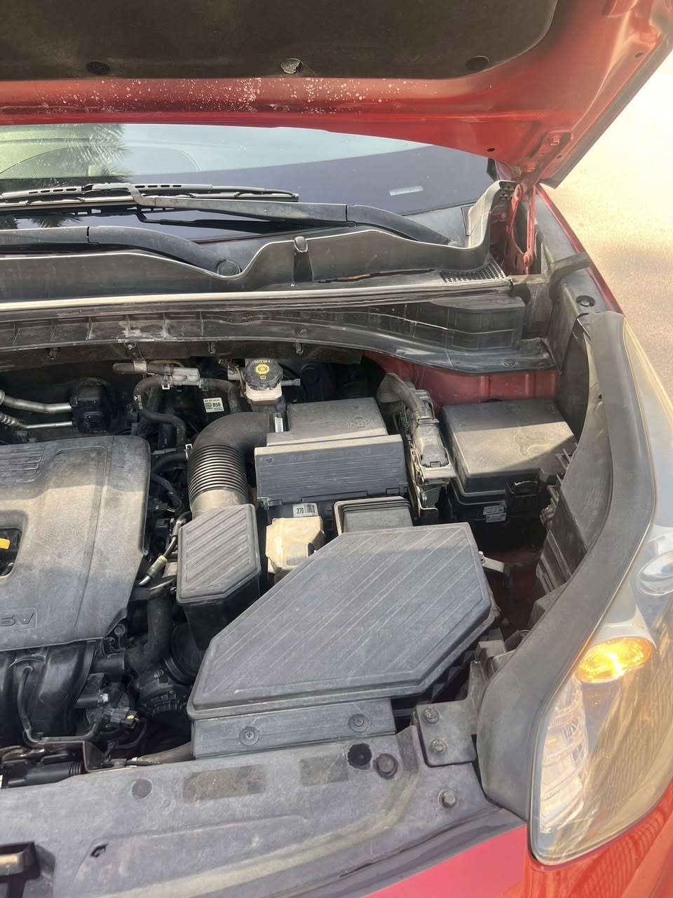 سياره سبورتج 2020 لون مميز 
السياره خليجي كفاله 
المواصفات نص فول
بصمة تشغل
بصمة ابواب
تشغيل عن بعد
حساس امامي خلفي
كامره خلفيه +شاشه
مري شفط 
اشاير بالمري
تحكم استيرن
بعد بيها مواصفات
السياره نظيفه كلش على ايدي اخذتها من جانت زيرو
 بيها طخه خفيفه باب السايق والباب الخلف السايق بس شخص مو حادث
ماشيه 158 k.m
السياره بأسمي تحويل ثاني يوم للبيع فقط
اتصال ☎️ *********** موجود بشارع فلسطين والدوره
