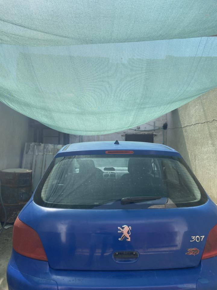 السلام عليكم 
بيجو فرنسي 307___2004 رقم بصره مشروع وطني
سياره مصبوغه حزام سياره كلهه ع البلاد كلشي شغال 
كير مكينه مكفولا مكاني بصره زبير السعر 44 
رقم الهاتف ***********
