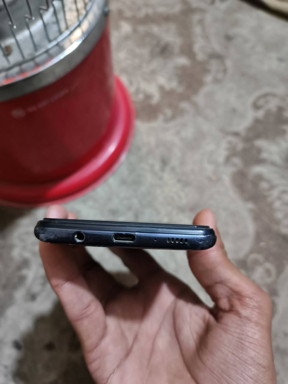 جهاز كل كسي اي ٧١ ذاكره ١٢٨ كلشي شغال شحنه حلو مكفول من كلشي فقط مبدل ضهر مالته ومفطوره شاشه من فوك وبدون ملحقات شراي يجي واتساب مكاني بصره عشار سعر ٨٠ ***********
