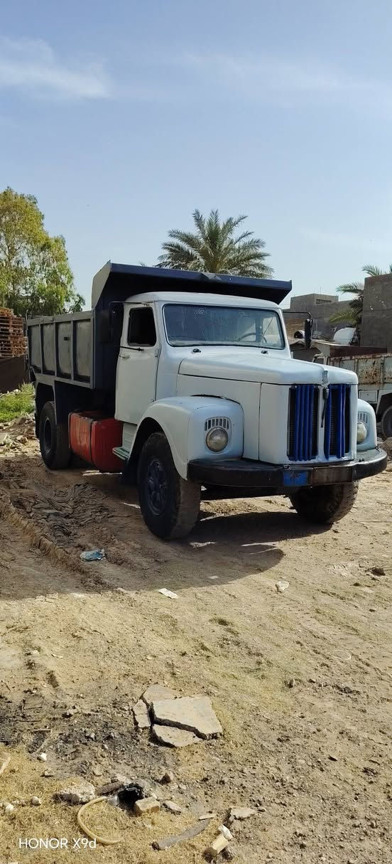 سلام عليكم
١١١للبيع موديل ٧٦ رقم بابل اصفر مكينه عادي كير ٥ *٥ مكاني بغداد السياحي بيها تانكيات ٢ لواحد يشيل ٥٥٠
سياره جاهزه ما نقصها شي
*********** للاستفسار اتصل
