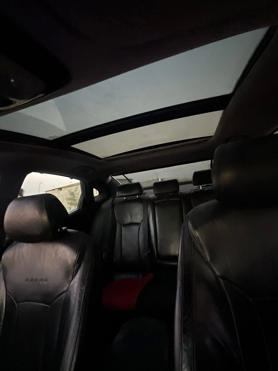 البيع او  مراوس تكسي بال ازيرا نزل ازيرا فول في اي بي موديل 12 خليجيه مابيها ضرر ولا معجون بيها صبغ كلير الجامرلغ امامي والخلفي  السياره فول كشنات تدفئه تبريد بانورما بردات بلاديه كهرباء  محركها2400.  سعرها 112 وبيها مجال بسيط ***********
