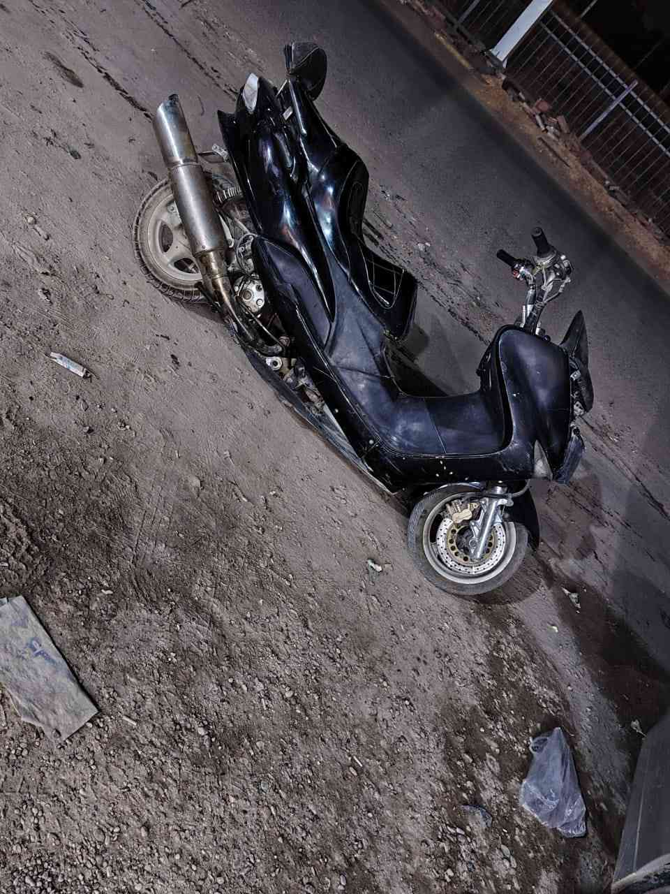 ماجسته للبيع
تك رون المكينه بيه خيط بخار
***********
