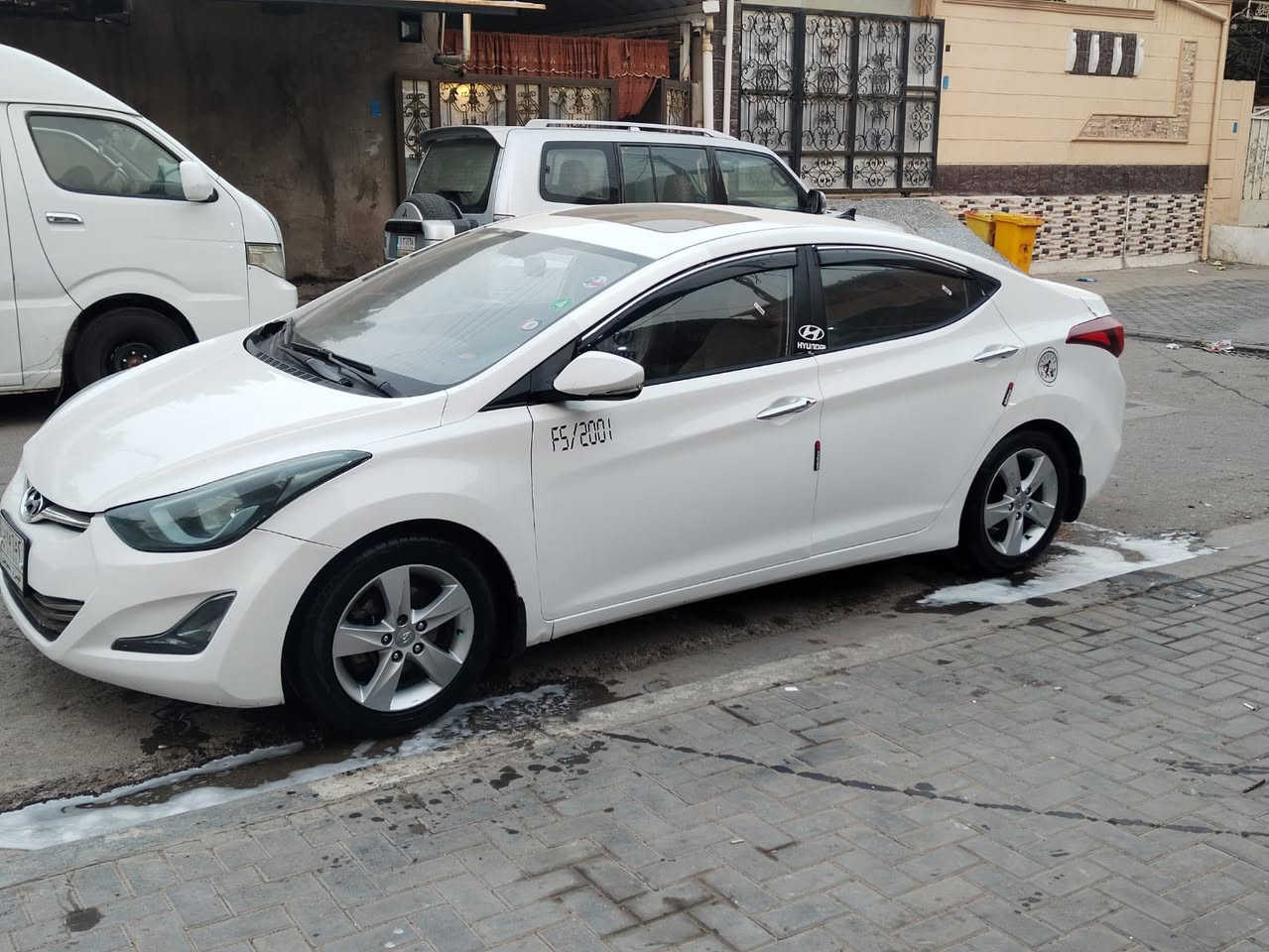 النترا ٢٠١٥ فول مواصفات فتحه تحكم شاشه مكينه ١٨٠٠ دوش مكينه وكير وحداده وتبريد وتخم تاير كله مكفول السياره مكفوله من الضربه والتبديل بيها صبغ مكانات اثر تكشير السعر ١٠٧  رقم بصره سنويه نافذه للاستفسار ***********
