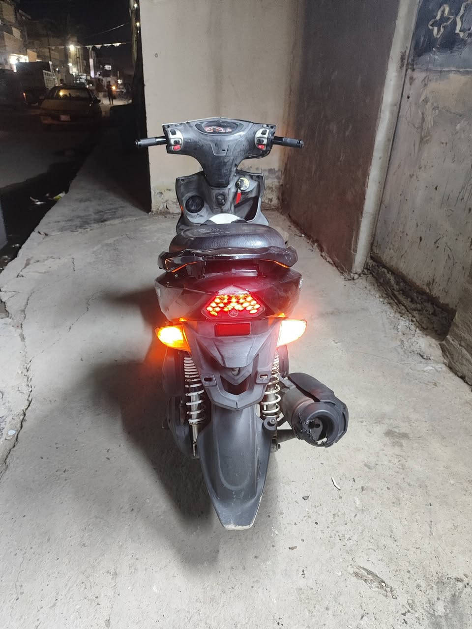 السلام عليكم دراجة جي تي ار لبيع كفالة عامة سعر 750 وبيها مجال مكاني بغداد مدينة  ***********
