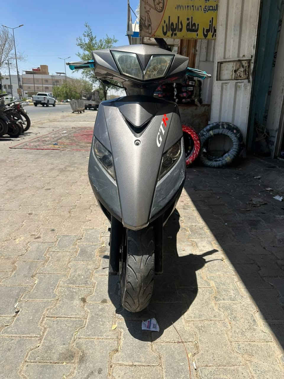 السلام عليكم دراجه ثعلب ١٤٠ الدراجه بلاديه كلها ونضيفه كلش مبدل بيها فقط ولفات شرط مكانها كربلاء سعر ٥٥٠رقمي ***********
