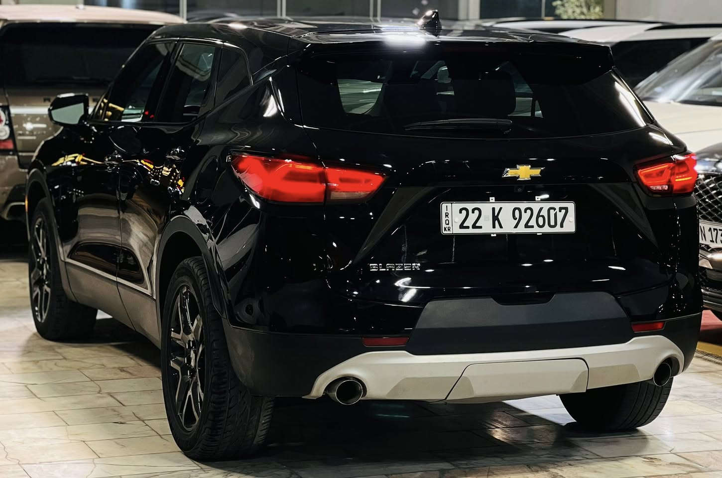 السلام عليكم ورحمة الله وبركاته
نقدم ____ لكم   🔥 عروووووض بداية سنة جديدة 🔥

#شركة نجوم_ابو ظبي _لتجارة_السيارات_الأمريكية

_____________________________

اسم السيارة : شوفرليت بلايزر
الفئة :       LT2
الموديل : 2023
اللوحة : رقم اربيل بأسم شركة وكاله او مداور
السعر المطلوب: 185  ورقه 
ارباك : بلا
نوع الضرر : جنطه فقط 
________________________________
المواصفات............
محرك 4 سلندر 2.0 تيربو
لايت زنون
تحديد مسار
رادار جانبي
رادار خلفي
كشن مخمل+هيترات بالكشن
كشن السائق كهرباء
شاشه كبيره
جنطة كهرباء
بك لايت لد
اربع ابواب بصمه
تشغيل عن بعد
تبرديد خلفي
_______________________________
اهلا ومرحبًا بكم في اي وقت 
‭
العنوان النجف الاشرف حي الجامعة مقابل المدينة المائية
 السيارة معروضة للبيع للأستفسار الاتصال على 
علي المحنه ***********
/*********** محمد النجم
