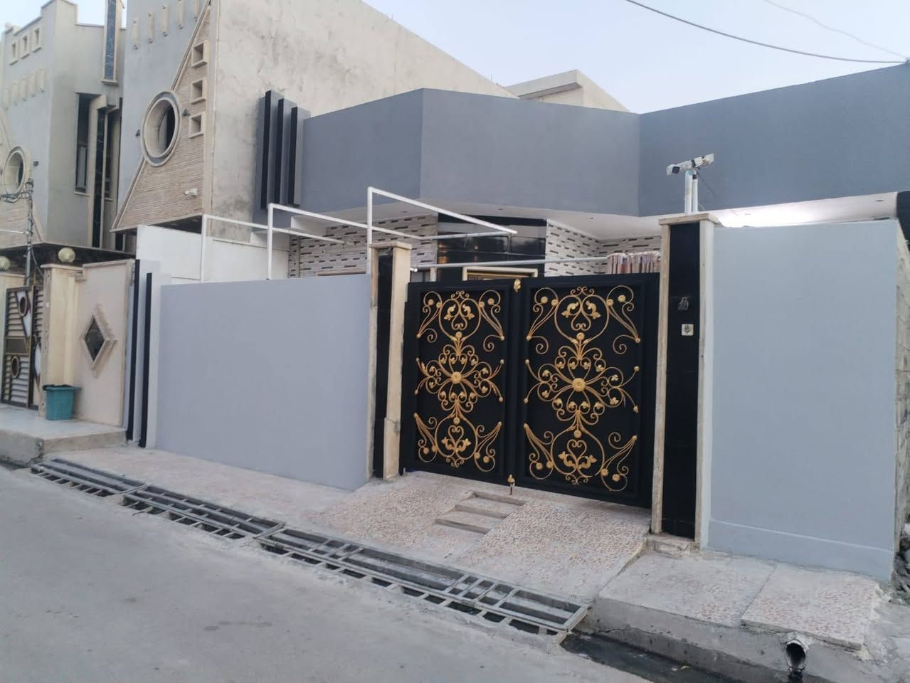دار ٢٥٠م حي الشيماء مقابل الحاصود للبيع ويعارض بدار ١٥٠ م او ٢٠٠م فلسطين الوحدة ميثاق سعر ١٩٠ مل مع مجال ***********
