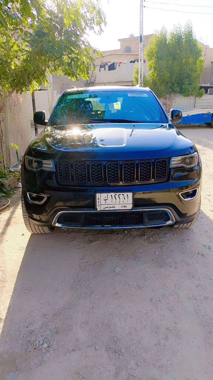 جيب شيروكي وارد امريكي  لون الاسود مميز 2011 محدثه 2020 تنته وكامرات تحكم حساسه +شاشه +تبريد ثلج وتدفئه..تايرات جدد
محرك 3600...   كير محرك مكفولات بدون حادث ولاضربه  السونار موجود صبغ التحديث وأثر شخوط  السعر155 بيها مجال قليل رقم بغداد مشروع وطني للتواصل//*********** // المكان (الموصل ..شقق الخضراء.. )
