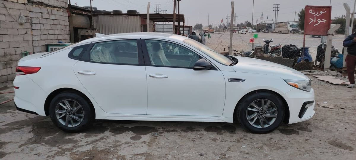 اوبتيما 2019 وارد أمريكي رقم بغداد الدولي تحويل مباشر
ماشيه 49 الف 
السياره حلوه و جاهزه من كلشي
بيه ضرر قطعه وحده بس الجاملغ الخلفي كير مكينه حداديه تخم تاير جاهزه
السعر 158 $وبيه مجال
استفسار اتصل ع الرقم ***********
