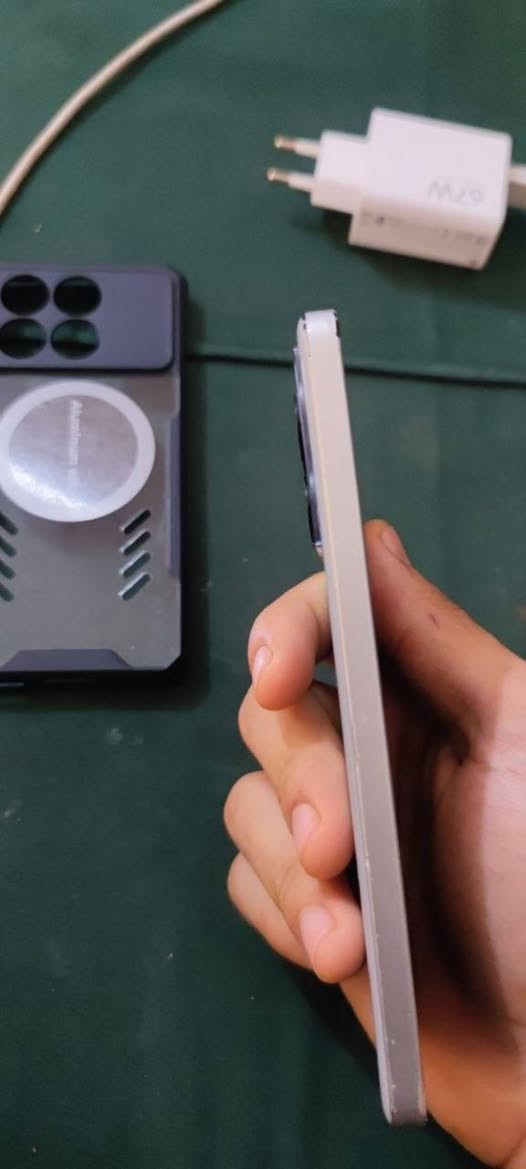 سلام عليكم
جهاز بوكو x6 pro 5g مواصفاته قويه و معروفه

ذاكرة 512 الرام 12+12

ملحقاته كامله نقصه فقط الكارتون 

الجهاز نظيف و حلو 

اريده مراوس بـ ايفون 12 برو ماكس او 13 عادي حتى لو مبدل بي قطع 

للاستفسار ***********
