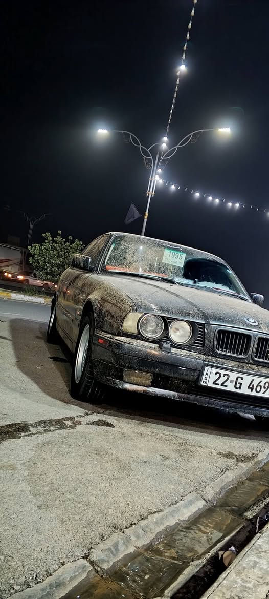 سەرەتا بەناوی خوای گەورە بیئێم 525 بیلاد کەپس مۆدیل 93 گێرو محرک بەشەرت تەبرید کوشن جلد سوکان ڤۆلیوم دەبل ئێرباگ تایەو ویلی لۆکە بەڵام دەبڵەکانی تەقیوە سێرفزی عامی بۆ کراوە سەیارەکە ماڵی خۆمەو هی مەعرەز نیە بۆ‌ زانیاری زیاتر پەیوەندی بکەن *********** كركوك, العراق
